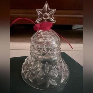 Vintage Marquis by Waterford snowflake etched Christmas bell w star 1998